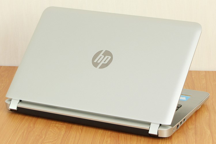 HP Pavilion 15 - máy tính mỏng nhẹ cho người dùng cần xử lý số liệu